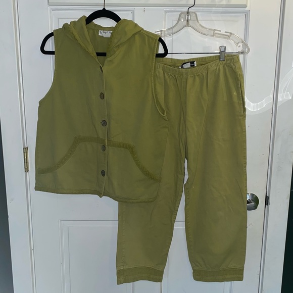 Green 100% Cotton Lounge Set - Picture 16 of 16